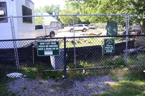 Southampton Village Re Connects Water At Dog Park 27 East