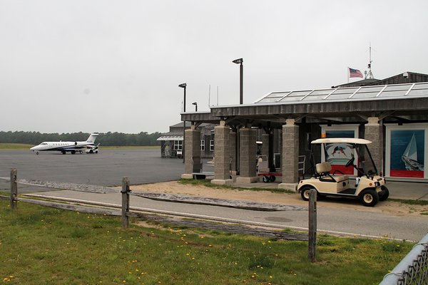 East Hampton Town Will Appeal Airport Curfew Decision To U.S. Supreme