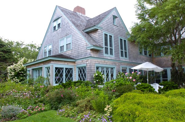 East Hampton Village Tells Amex It Cannot Use Grey Gardens For