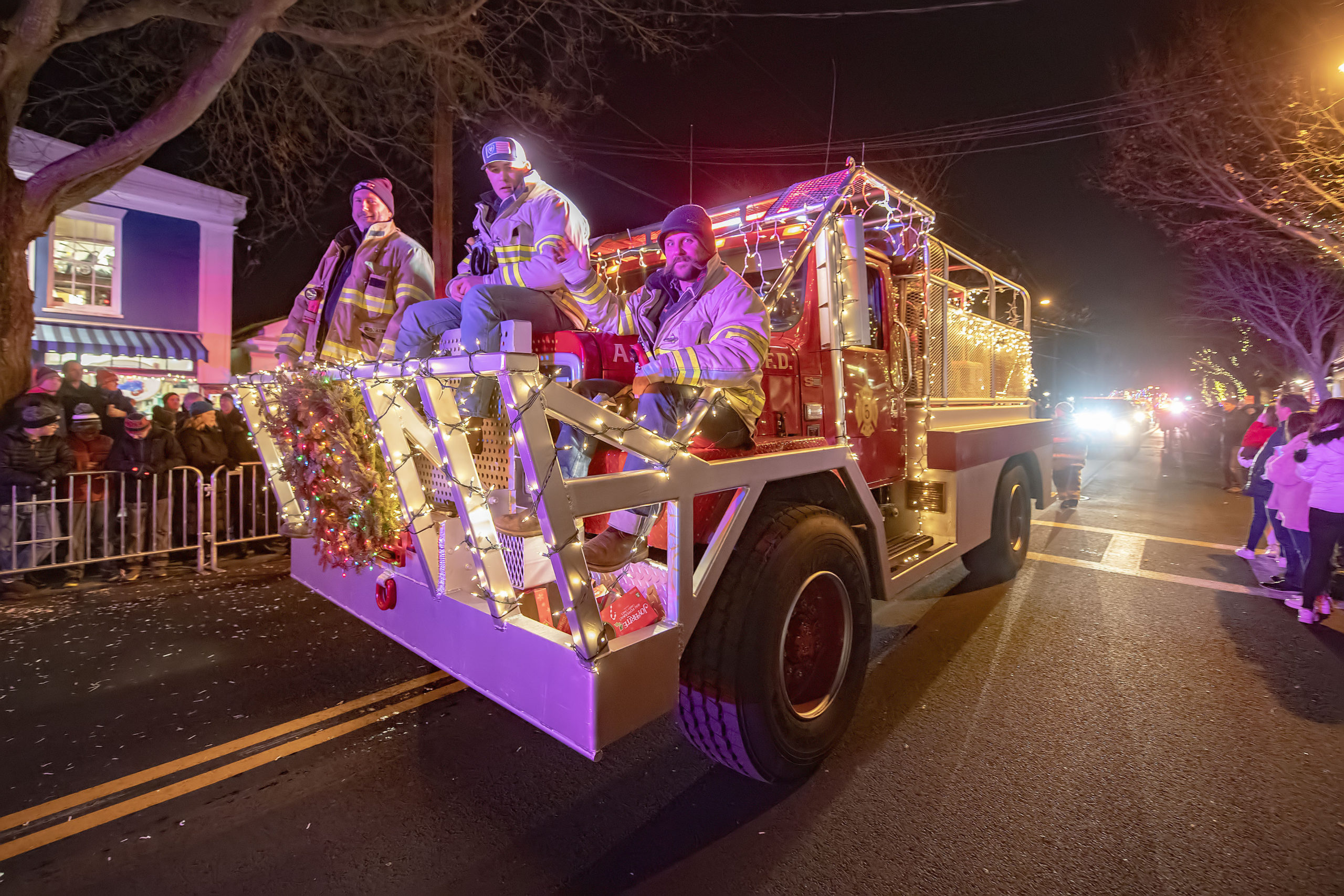 Southampton Village Kicks Off Holiday Season 27 East