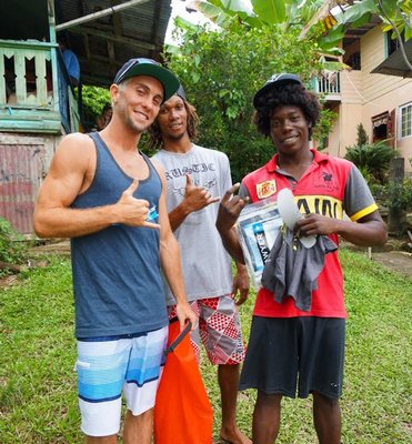  an initiative that gets local surfers to bring water filters with them in their luggage while they are looking for good waves in third-world countries. Courtesy James McMahon