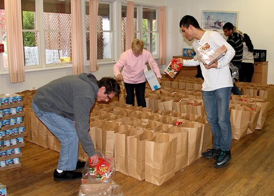 Food Pantries Stress That Donations Are Needed Year Round 27 East