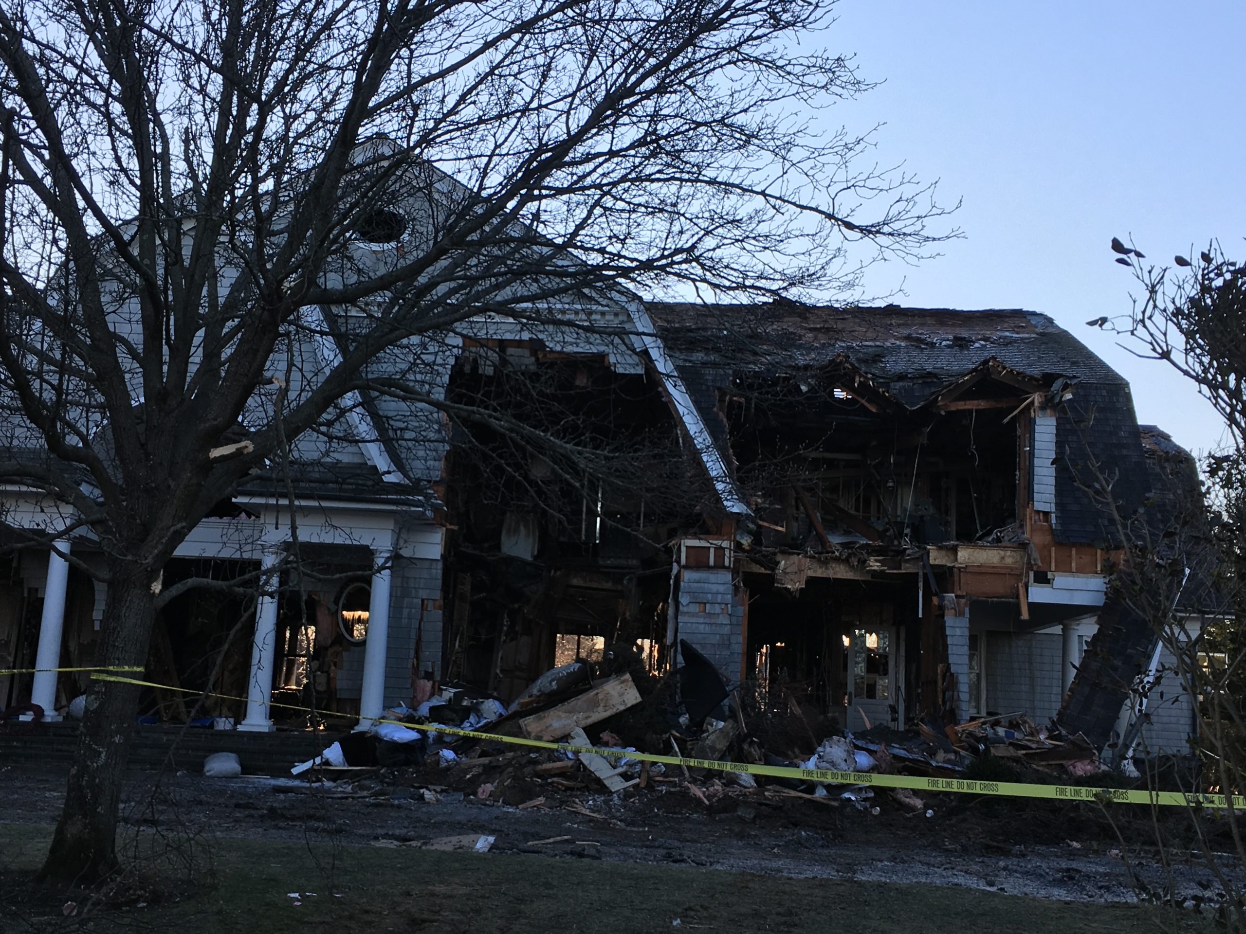 Fire Guts Bridgehampton Mansion On Thursday 27 East
