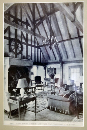 An old photo of the living room.