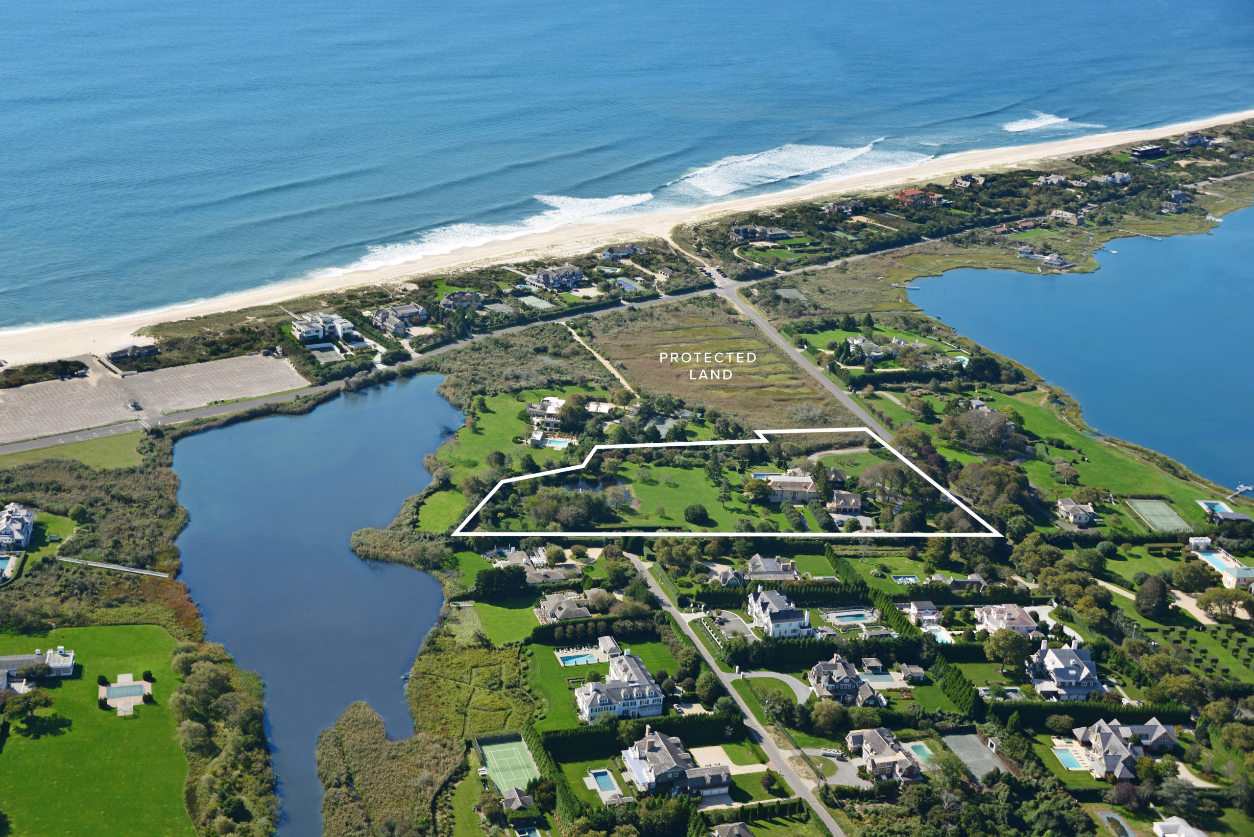 660 Halsey Neck Lane, Southampton, tied for the No. 10 Hamptons home sale of 2019.