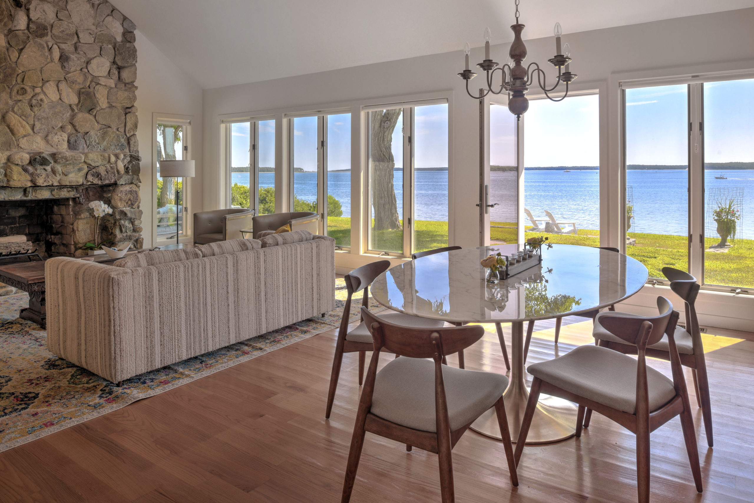 The existing residence at 24 East Harbor Drive.