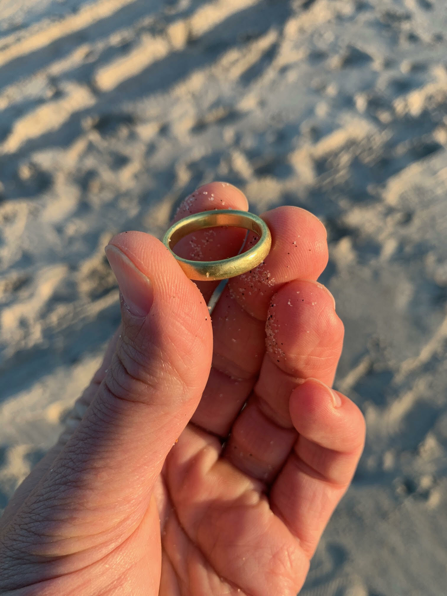 lost-wedding-ring-found-quickly-with-a-little-help-from-metal-detector