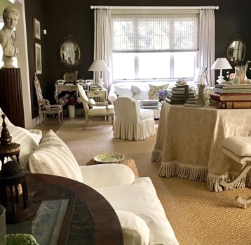 This Southampton living room, by the late designer Mark Hampton for his own family, still stands as a timelessly chic example of Hamptons style. 