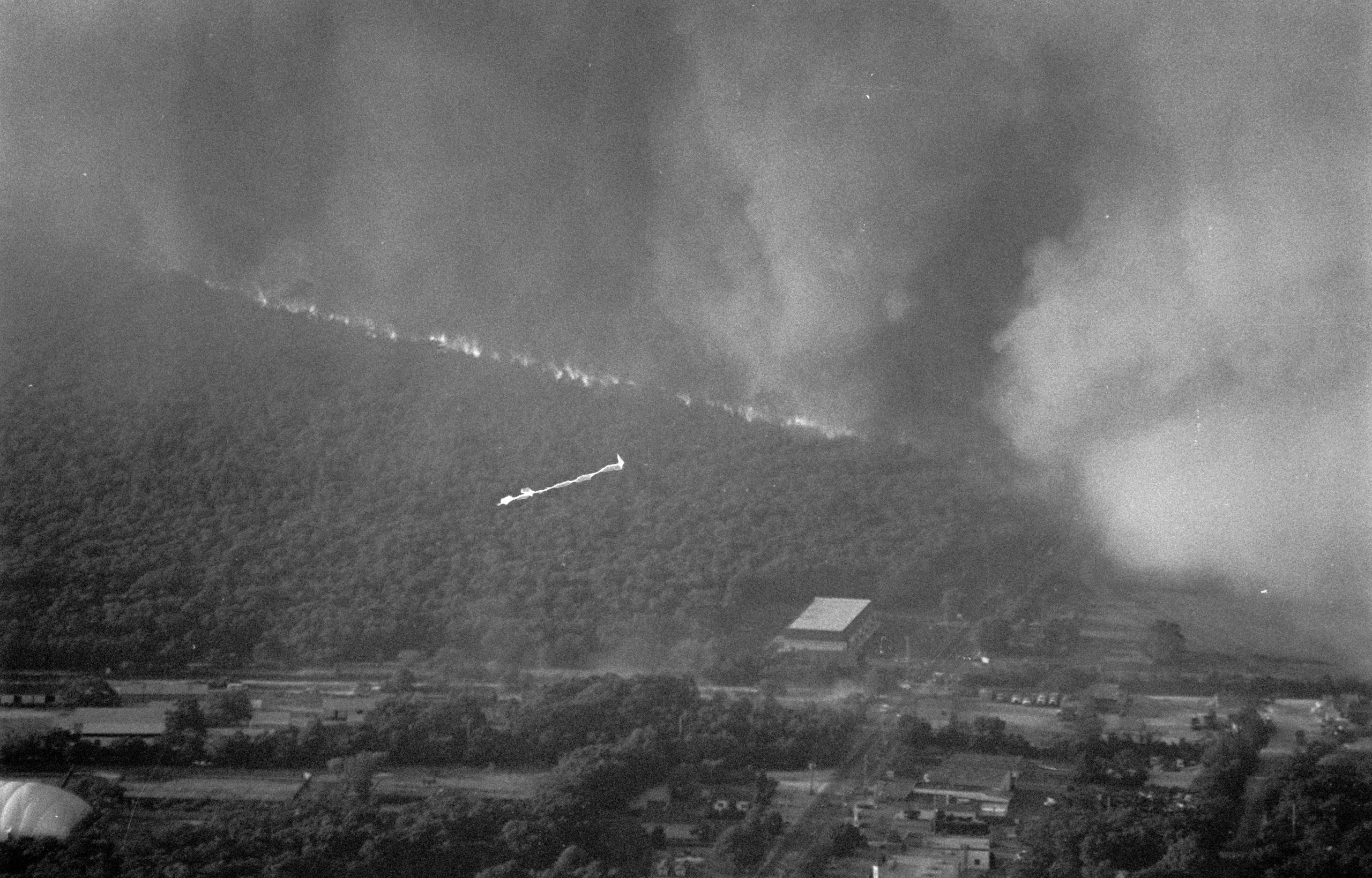 The Westhampton wildfire in 1995.  PRESS FILE
