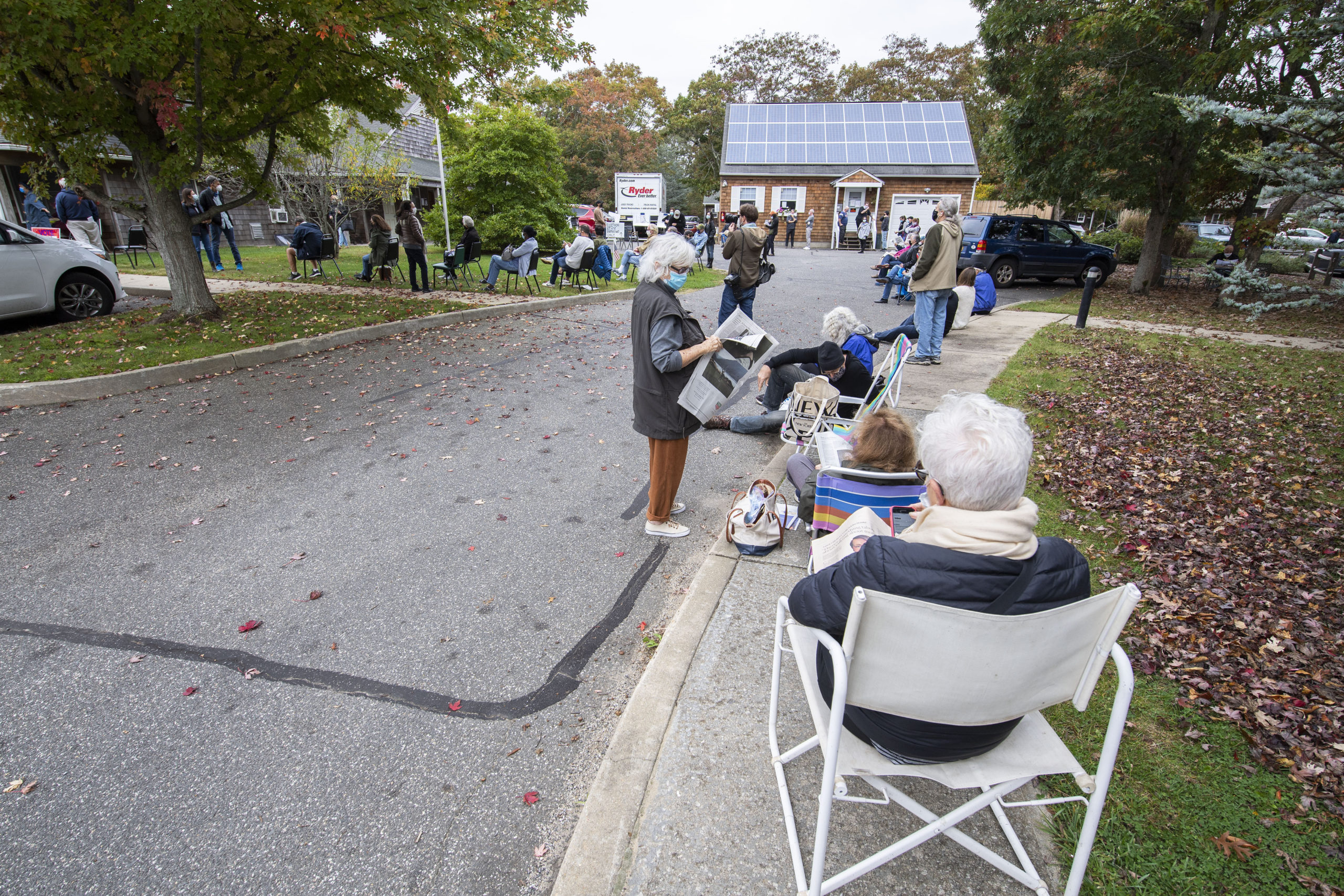 Thousands Turn Out For Early Voting In Southampton And East Hampton As