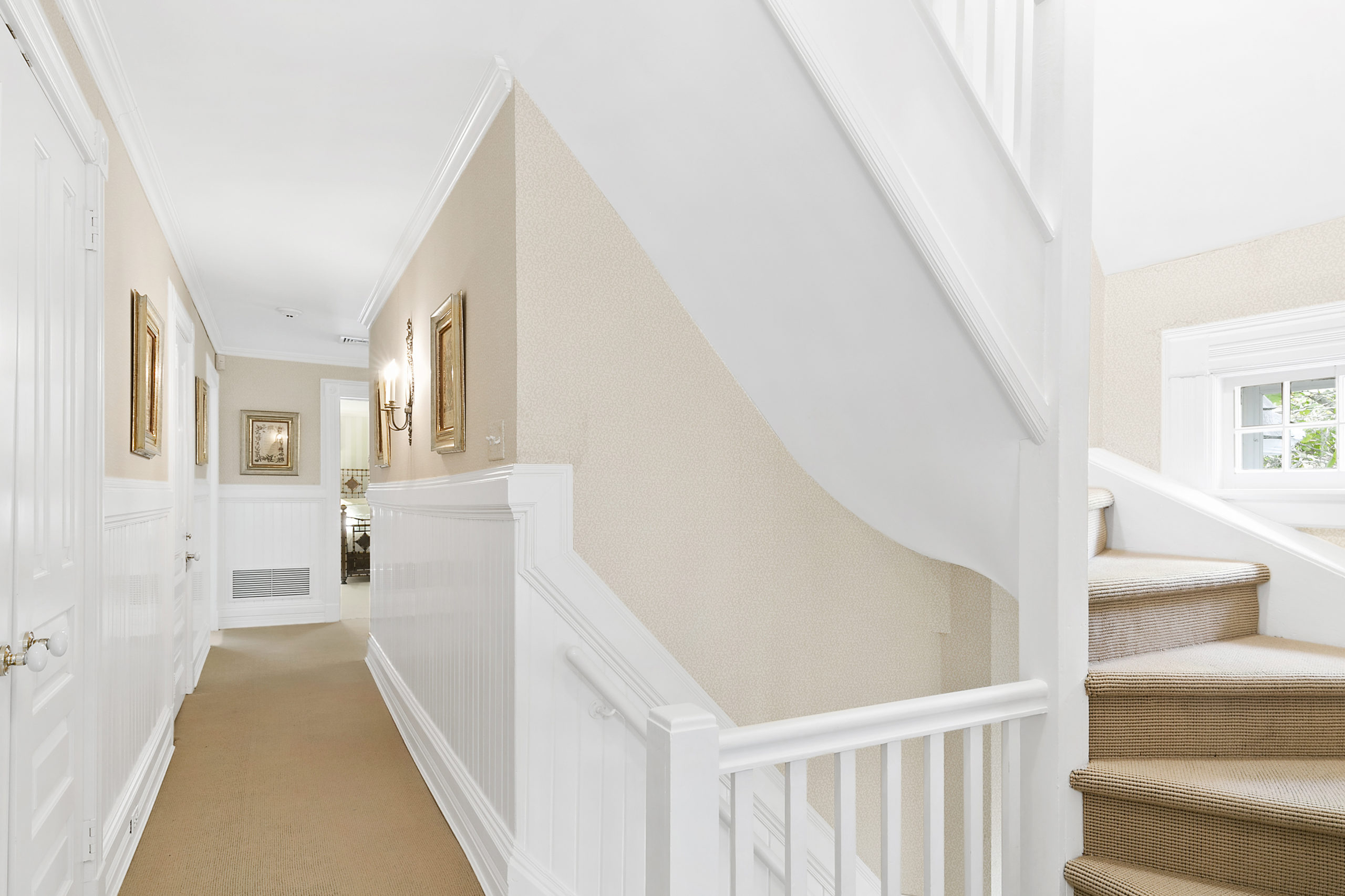252 First Neck Lane, Southampton