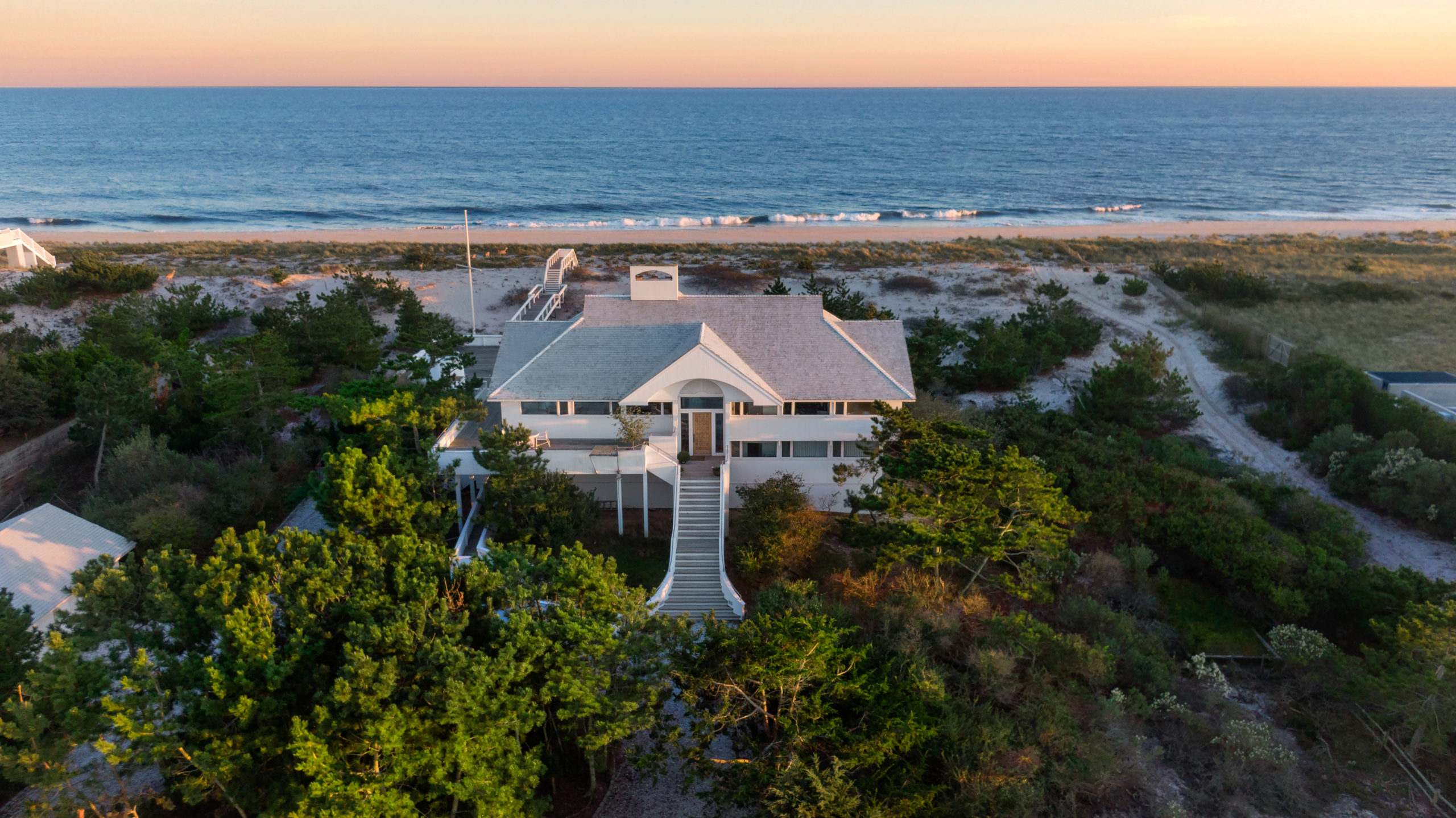 Meadow Lane Estate Asking 37 Million Enters Contract 27 East