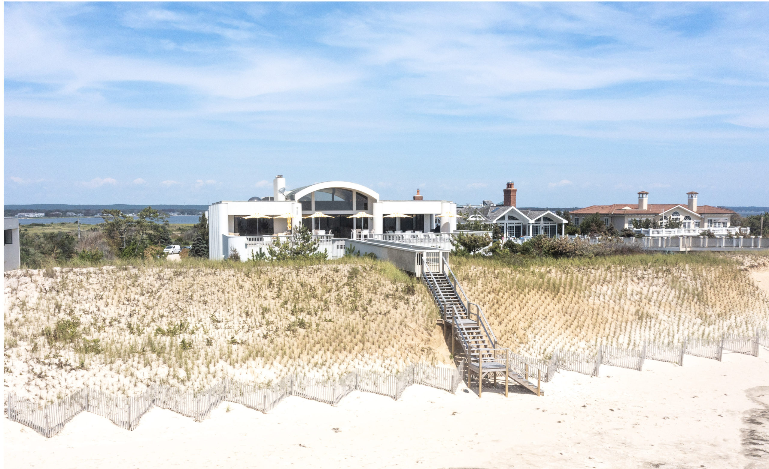 Oceanfront Dune Road Residence In Quogue Sells For 18.5 Million 27 East