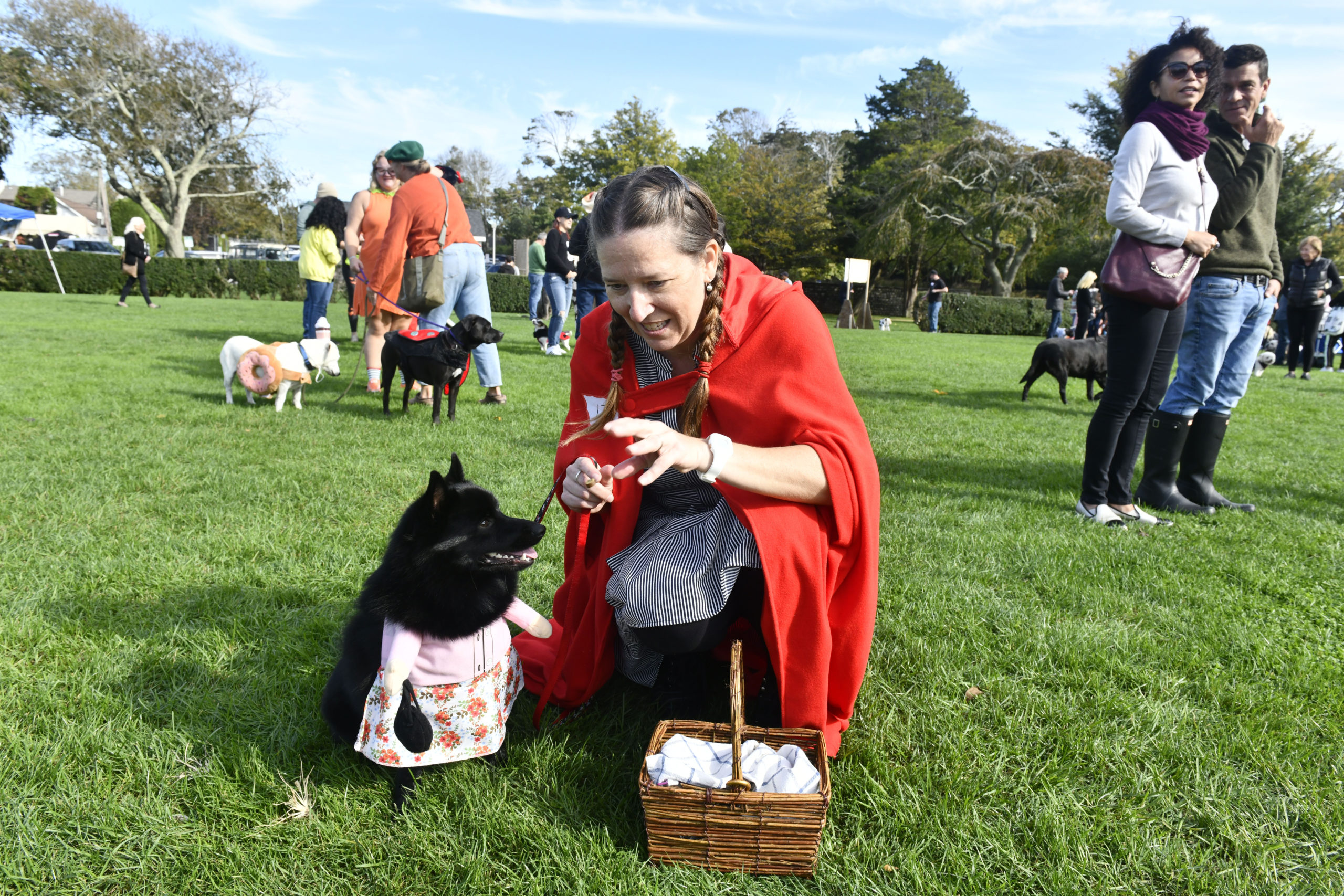 Sara Luckey and Shumi in Agawam Park in Southampton for the Little Lucy's Pet Parade.  DANA SHAW