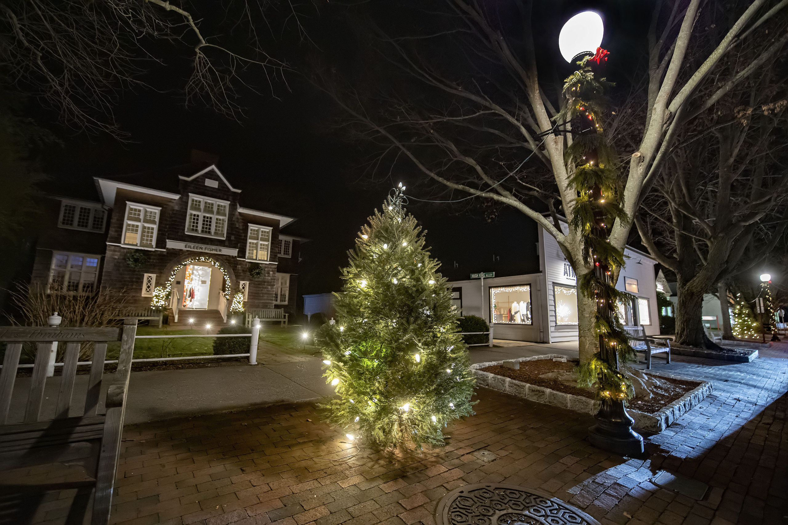East Hampton Village Spreads Its Christmas Spirit 27 East
