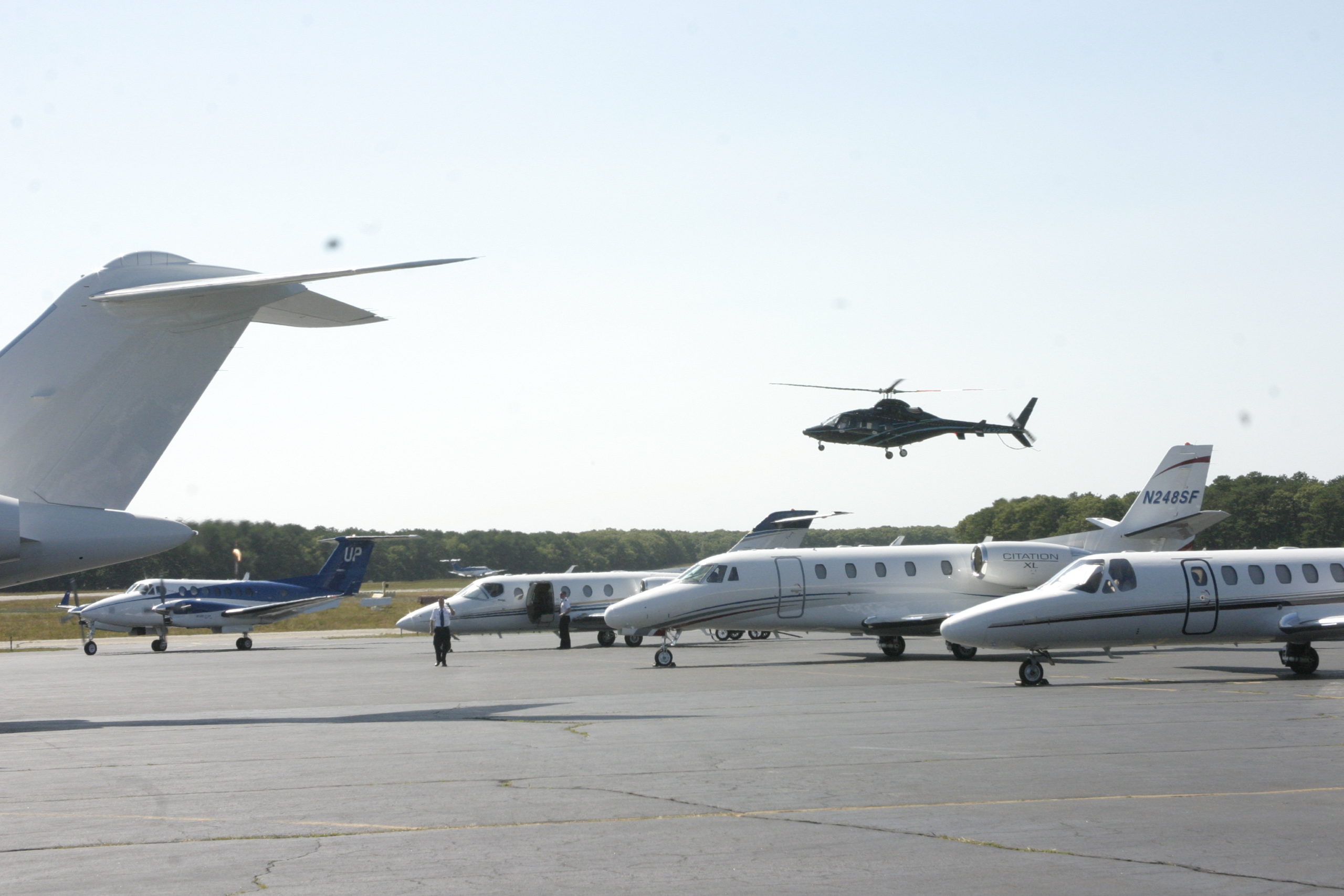 East Hampton Unveils Proposed Flight Restrictions At Airport Targets Commercial Flights And 60