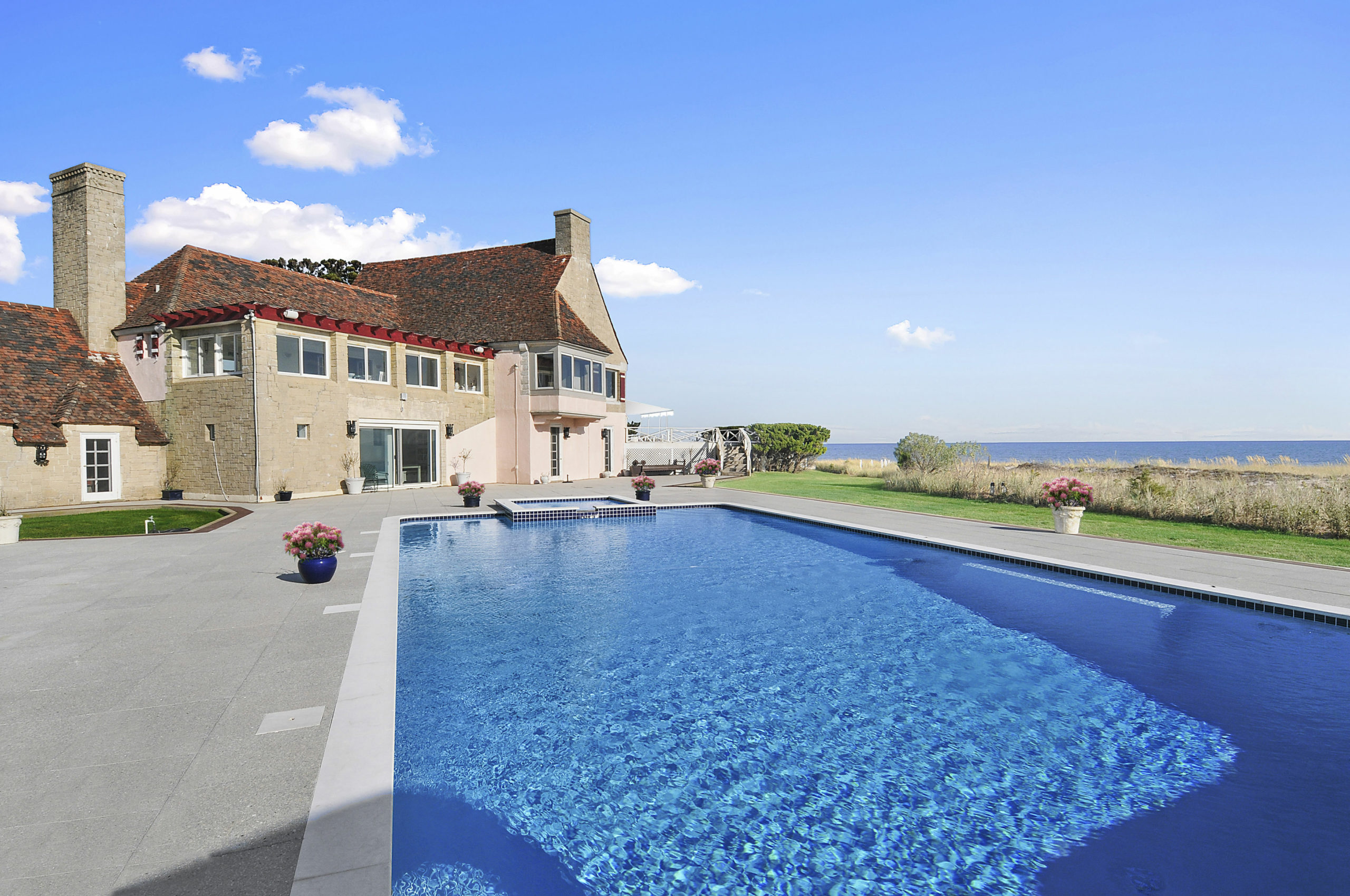 Southampton's 'Oceancastle' Sells For 70 Million 27 East