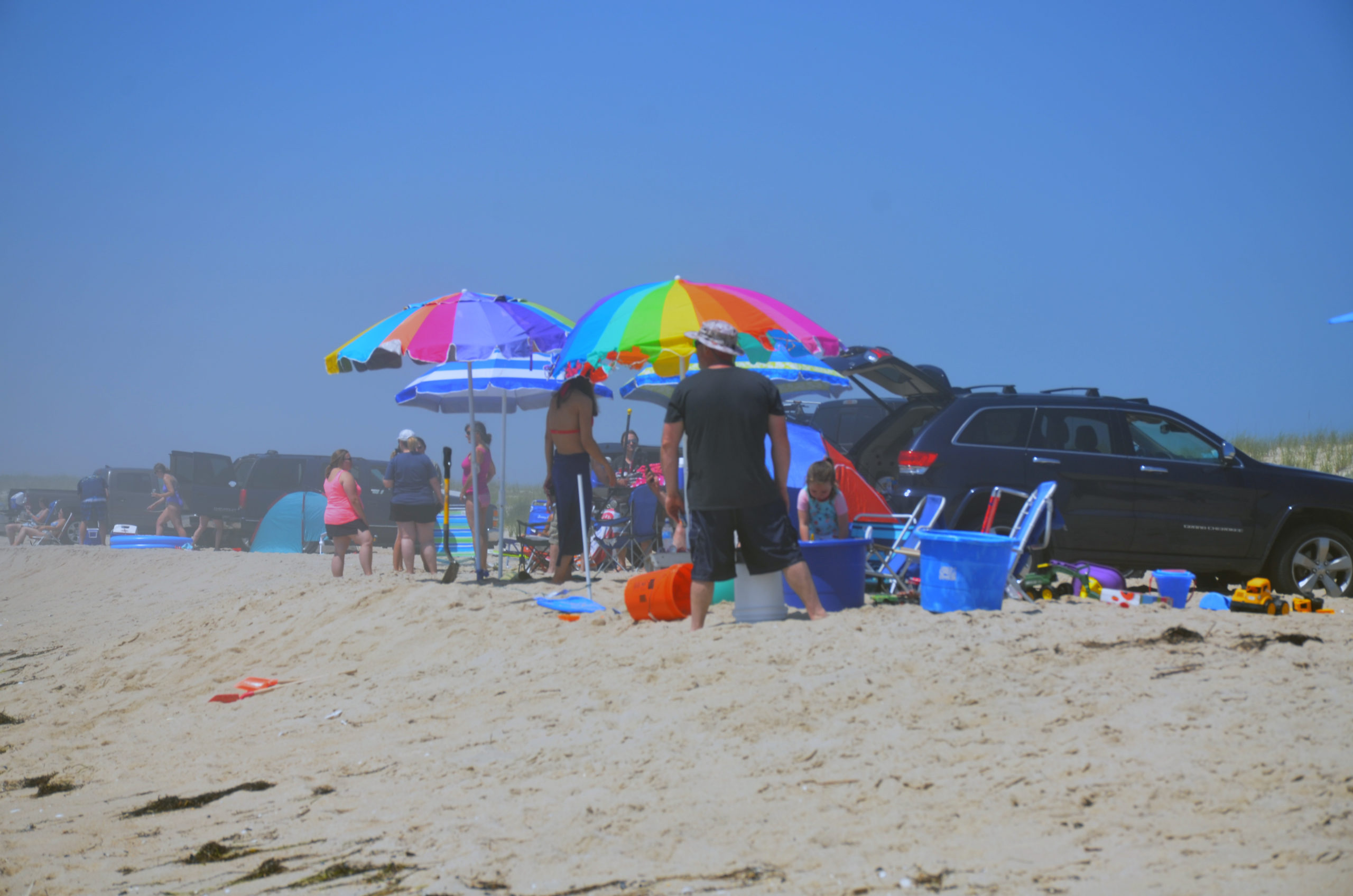 Neighbors sued to keep people from driving on Picnic Beach.