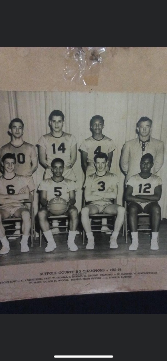 Billy DePetris, top left, as a member of the Bridgehampton High School basketball team. Carl Yastrzemski is seated in front of him. COURTESY DEPETRIS FAMILY