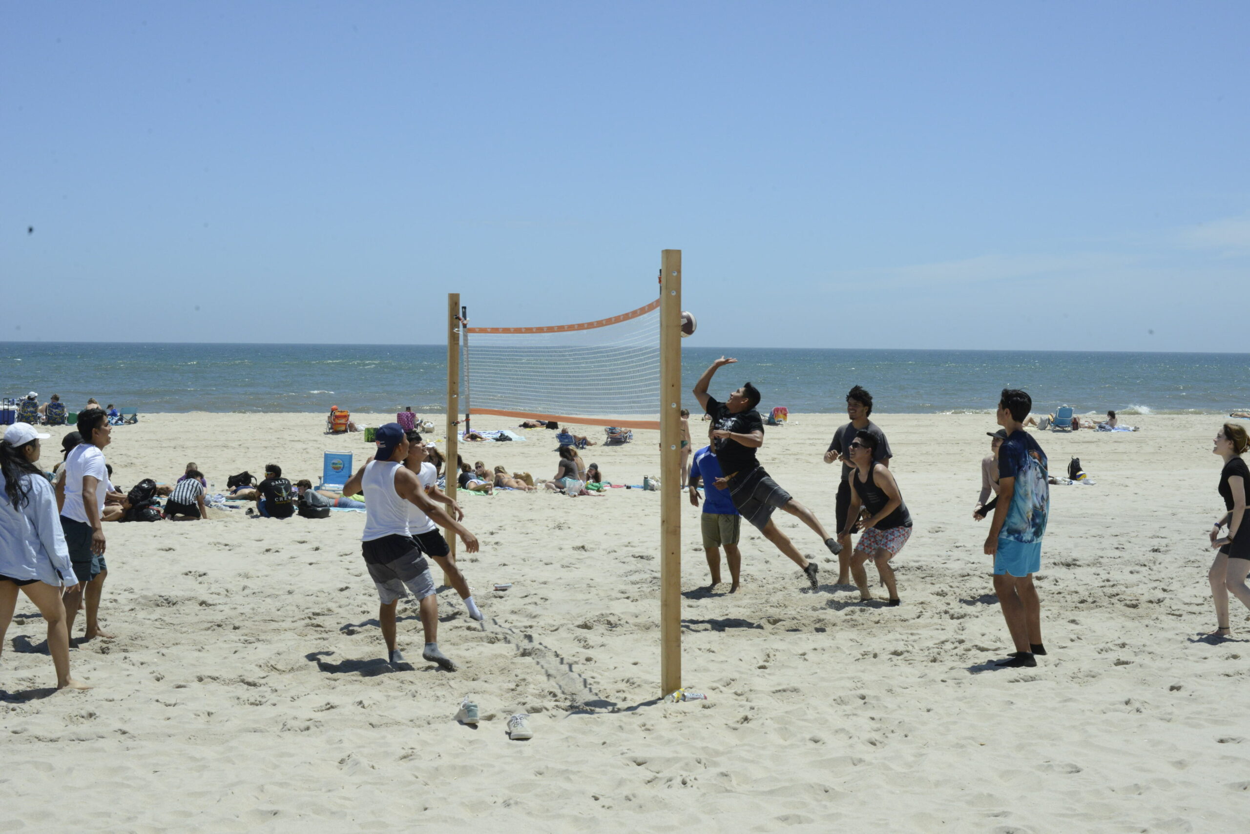 BY JULIA HEMING Southampton High School seniors played volleyball during their Day at the Beach.