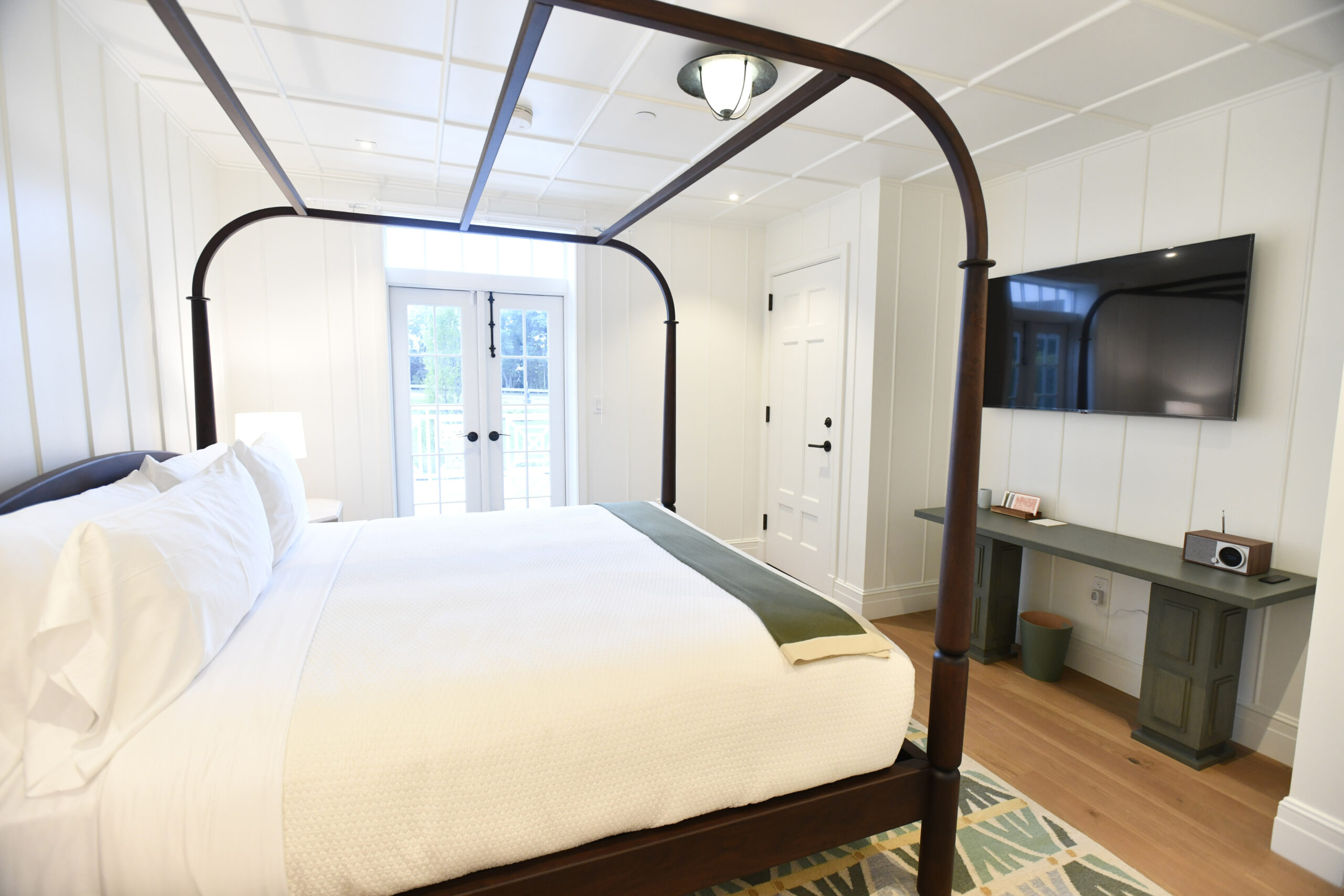 A First Look At The Canoe Place Inn & Cottages Touring The Site With