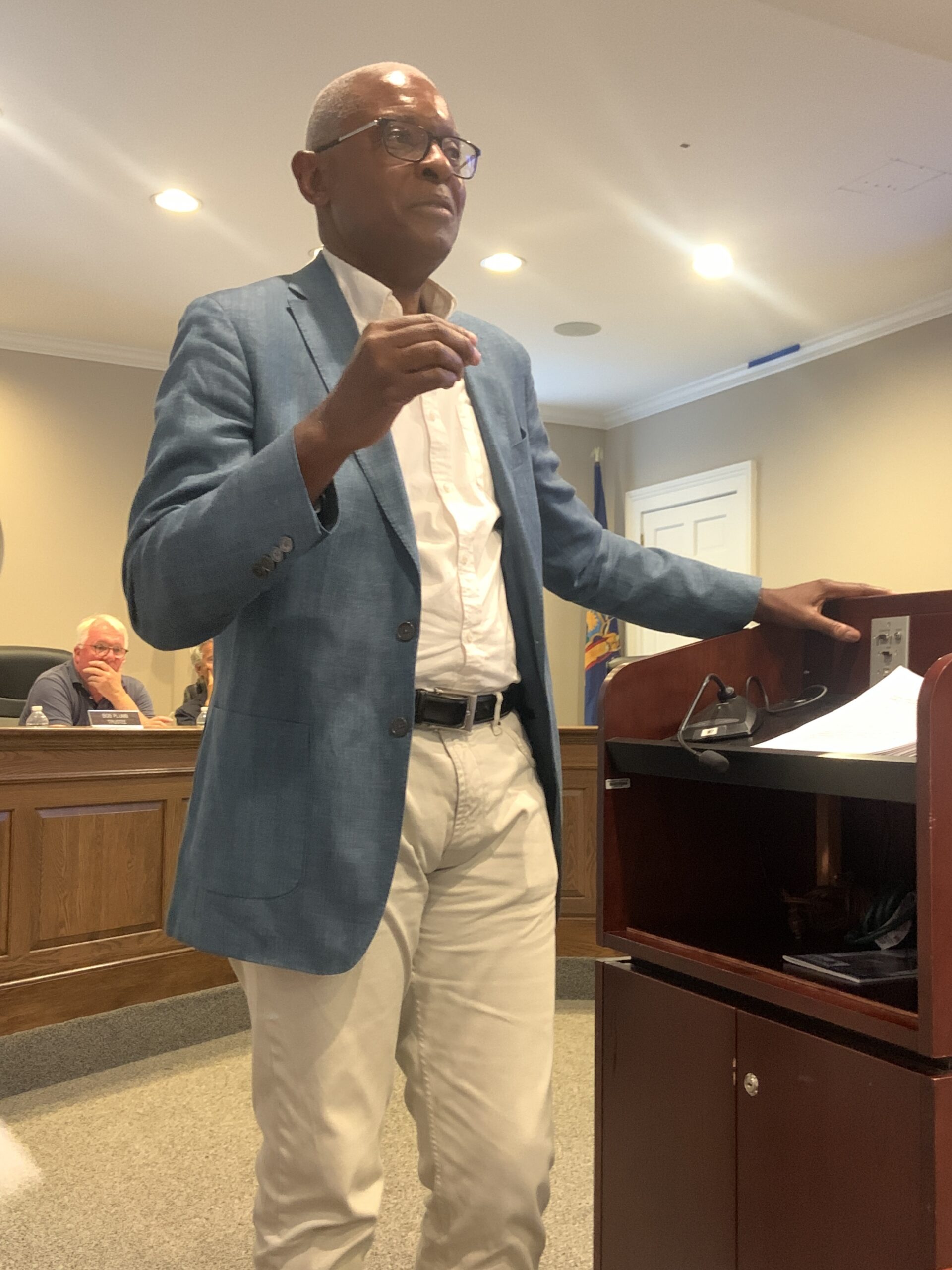Errol Taylor, the president of the Ninevah Beach property owners association, called for the creation of a special overlay zoning district for Ninevah Beach, Sag Harbor Hills, and Azurest. STEPHEN J. KOTZ