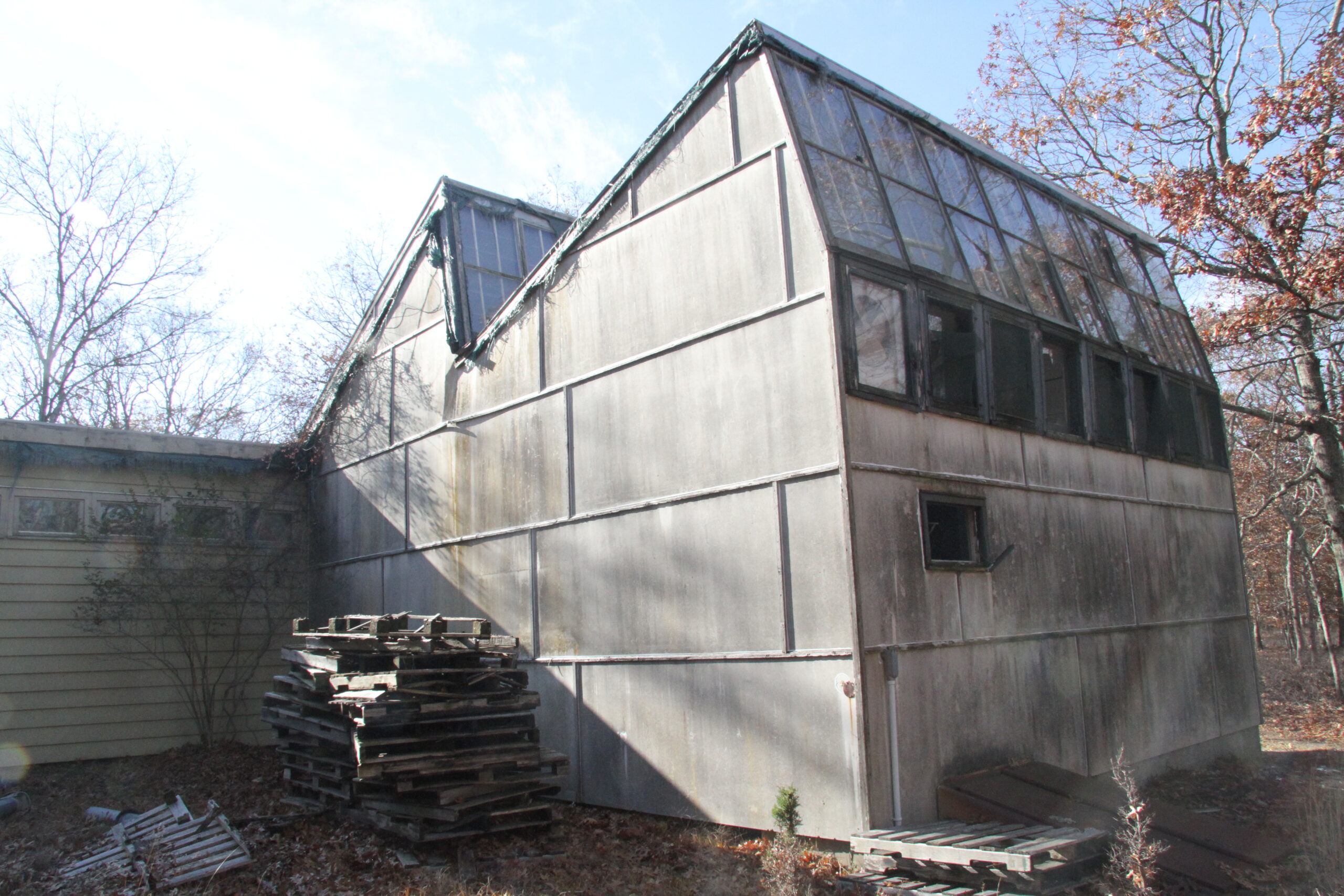 James Brooks built his art studio in Springs himself, mainly out of plywood. But the structure has deteriorated in recent years and is on the verge of collapse. An engineer has said it cannot be saved as it stands but could be rebuilt with a mix of new and old materials.