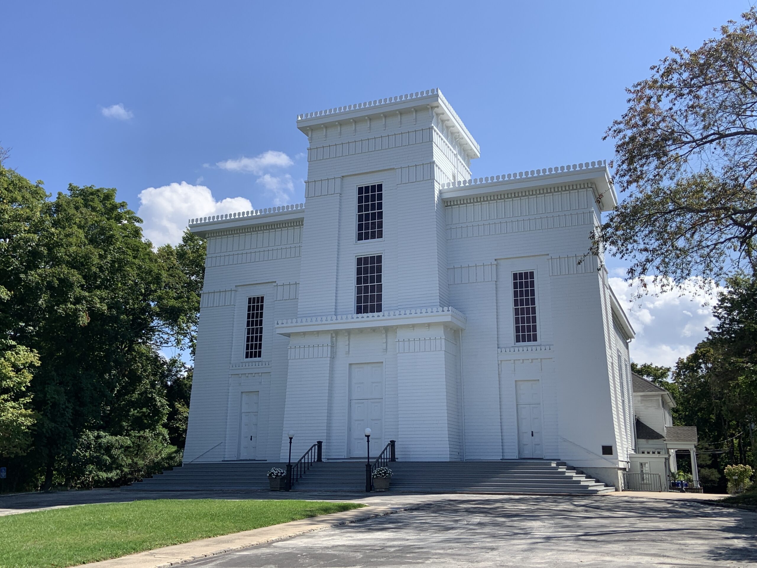 The First Presbyterian (Old Whalers') Church of Sag Harbor as it looks today. STEPHEN J. KOTZ