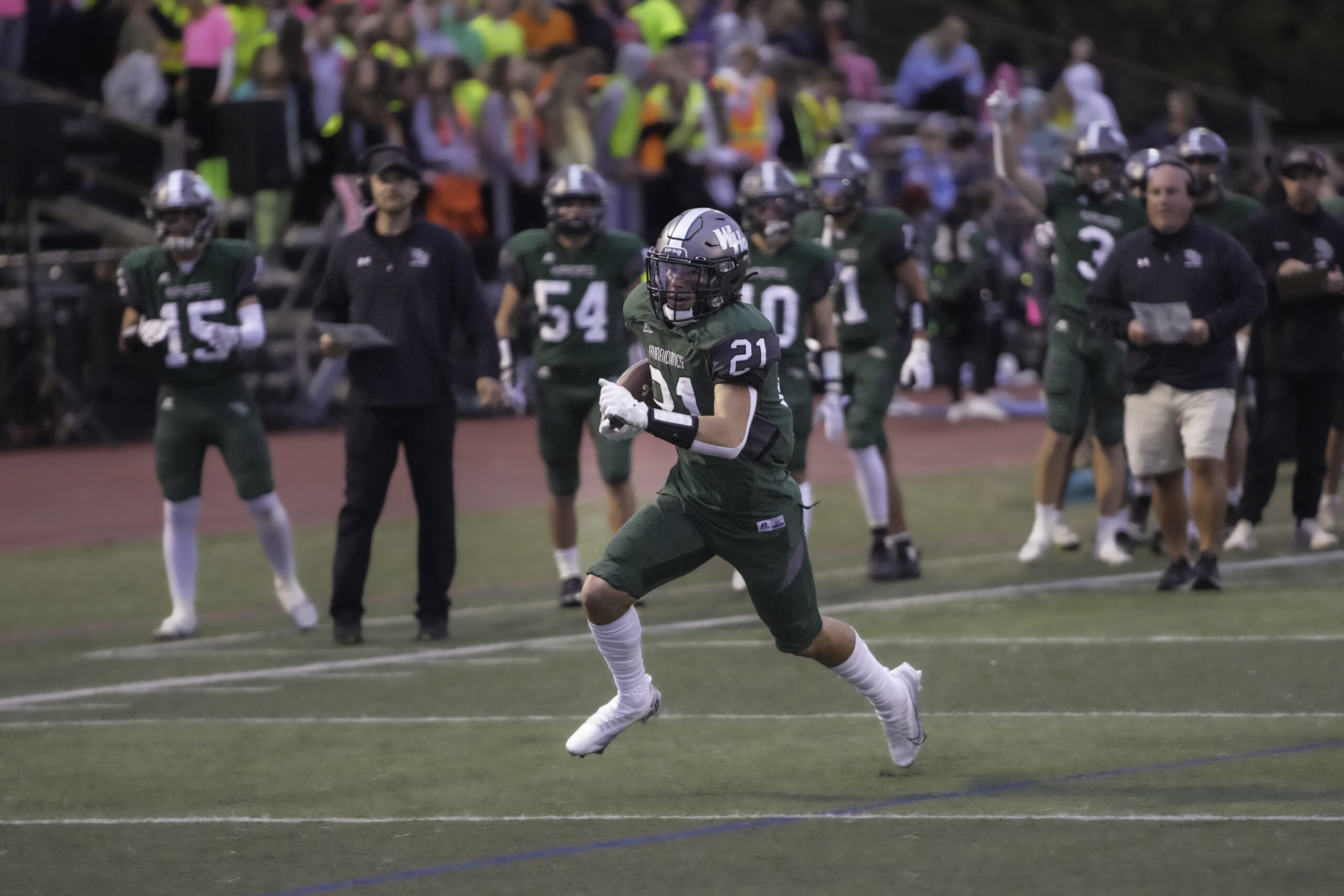 Storm Surge: Hurricanes Score Early And Often In Rout Of Islip - 27 East