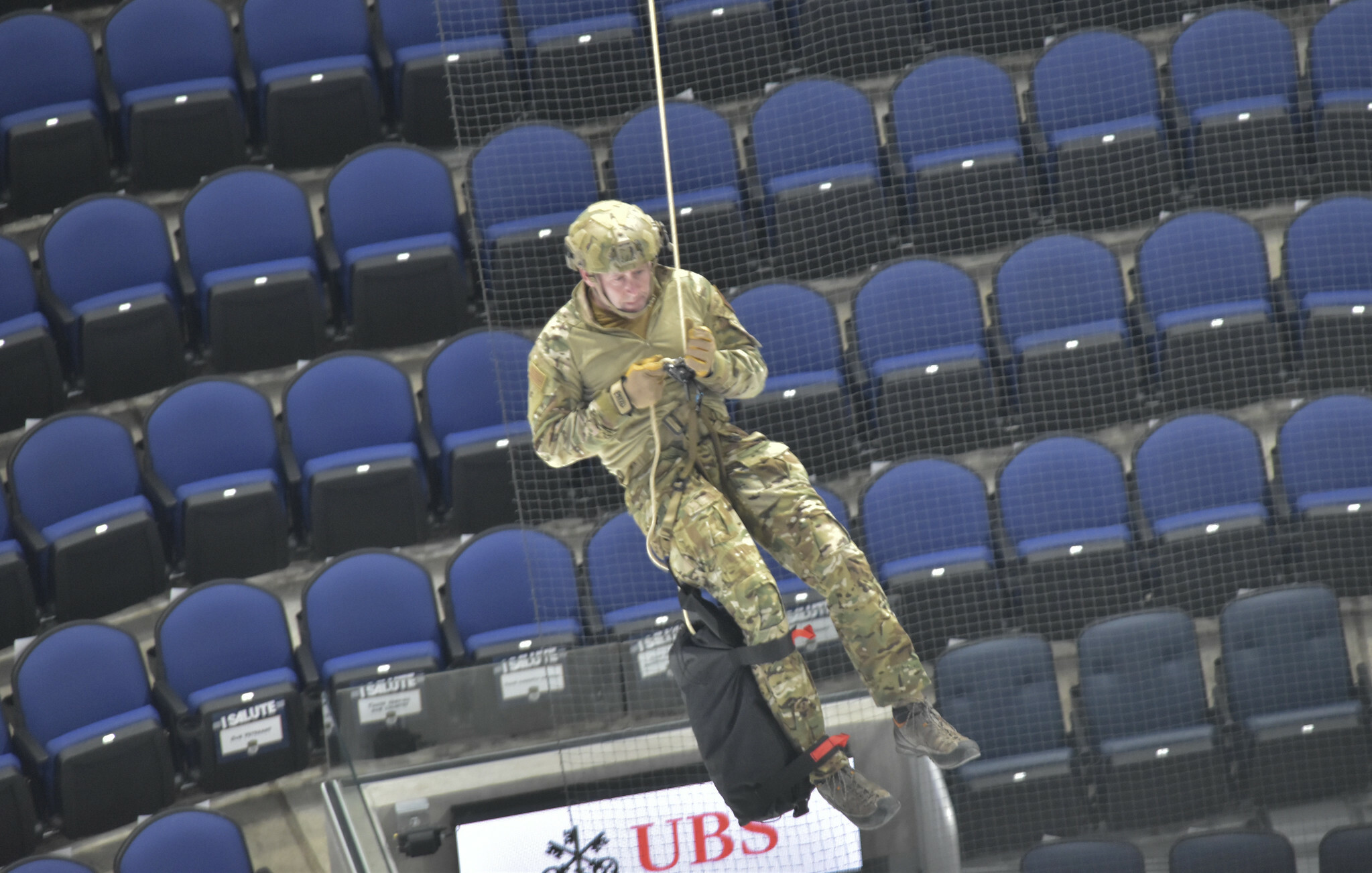 New York Islanders Honor Local Airmen During Military Appreciation