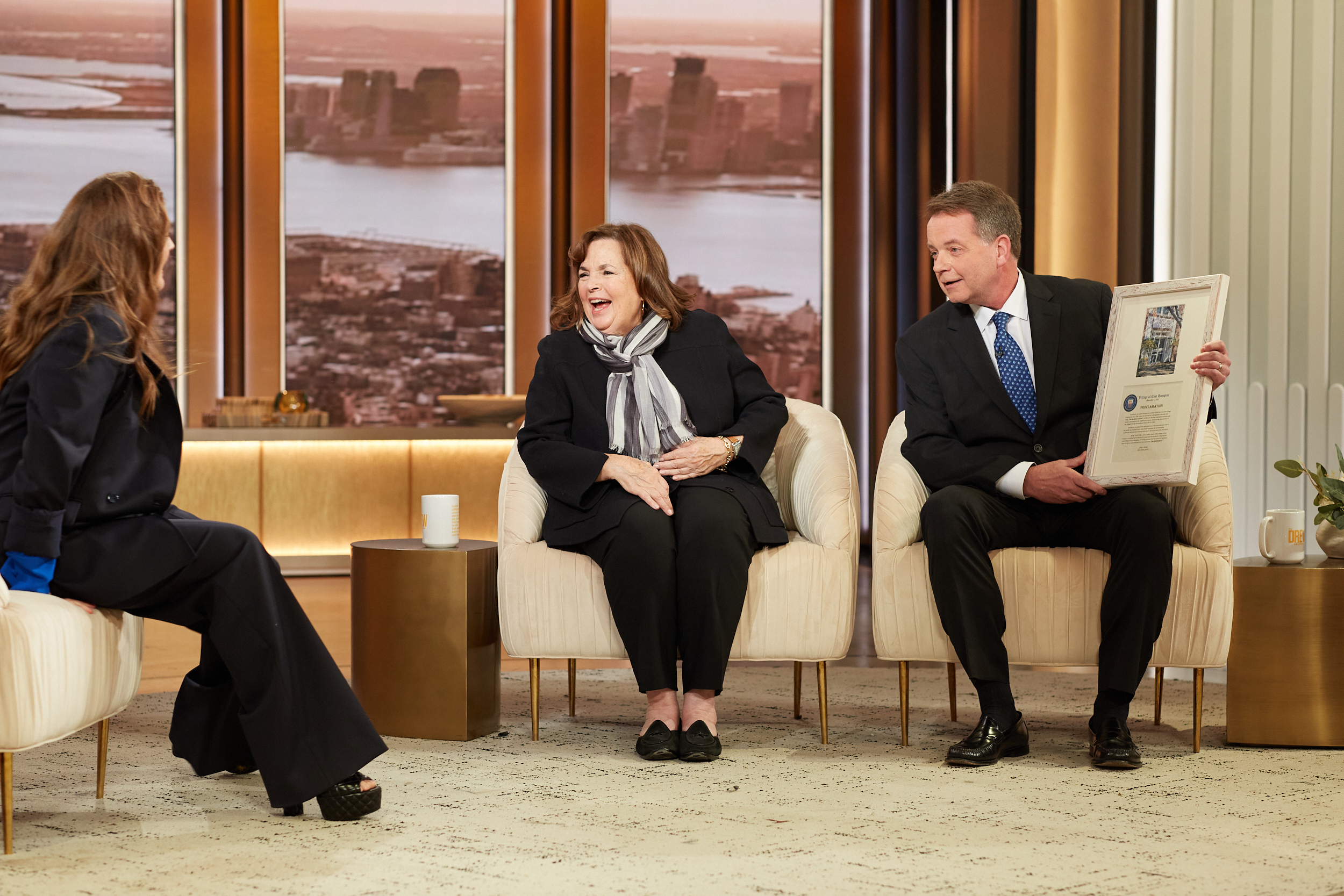 East Hampton Mayor Jerry Larsen made a surprise appearance on the Drew Barrymore Show when Ina Garten was a guest recently to announce that East Hampton Village has dedicated an alley near her former store, Barefoot Contessa, in honor of Garten.
