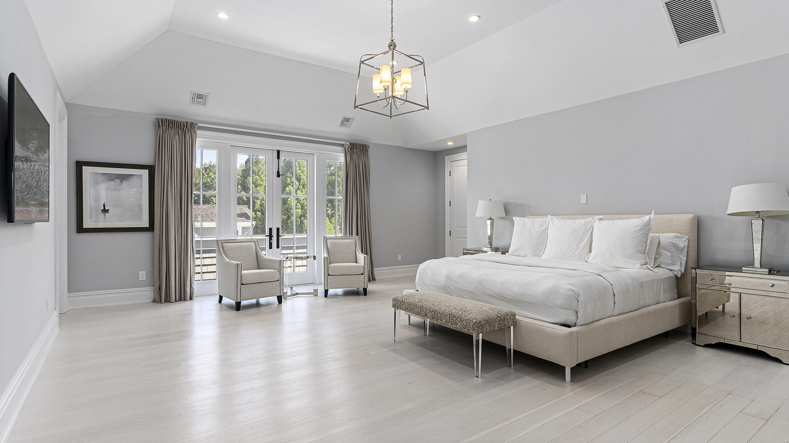 104 Halsey Lane, Bridgehampton. COURTESY DOUGLAS ELLIMAN