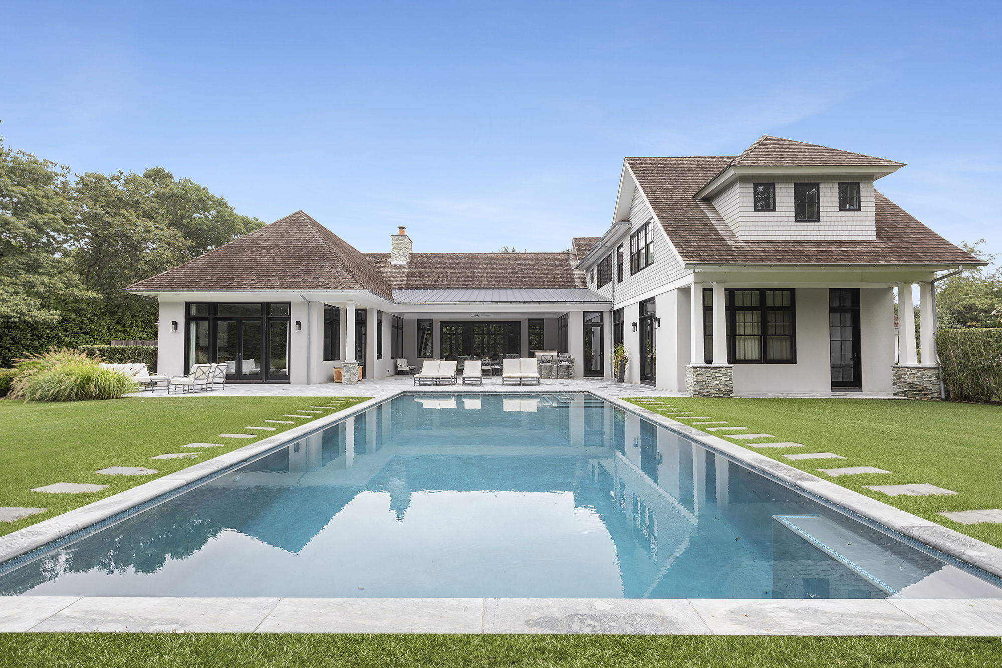 Sagaponack Estate Sells for 6.45 Million 27 East