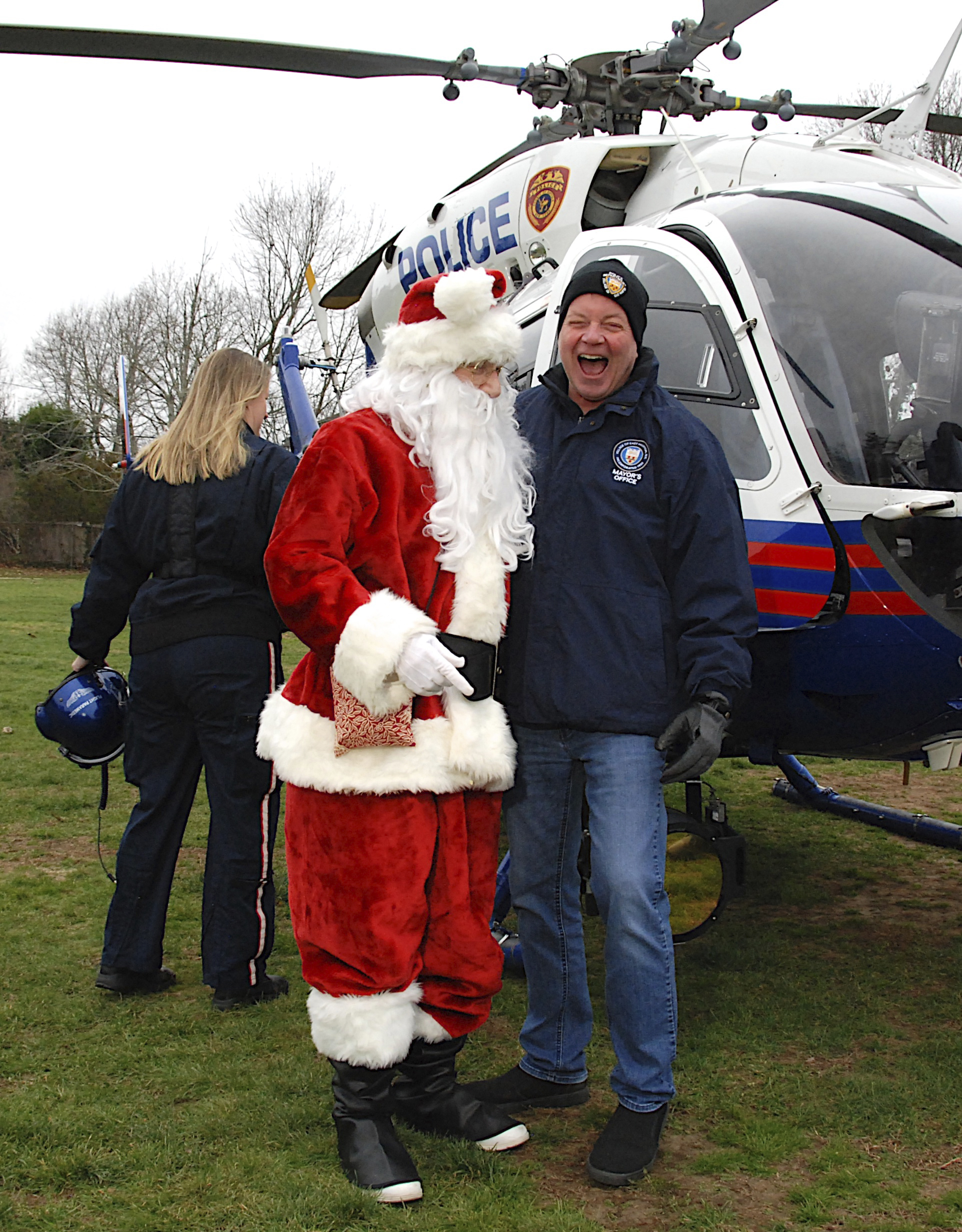 Santa with East Hampton Village Mayor Jerry Larsen  on Saturday in Herrick Park in East Hampton on Saturday afternoon.  KYRIL BROMLEY