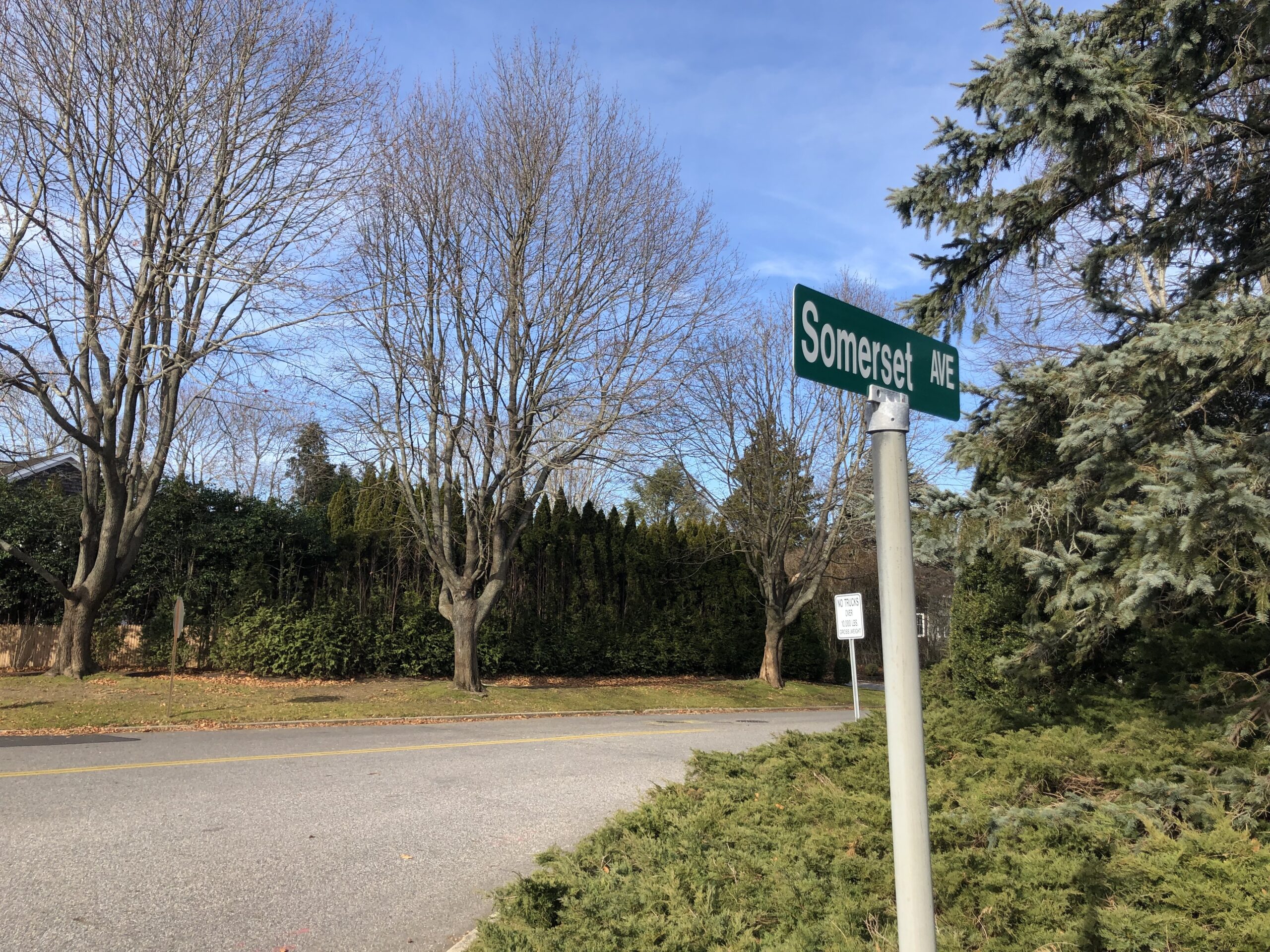 Somerset Barriers Are Source of Tension in Southampton Village 27 East