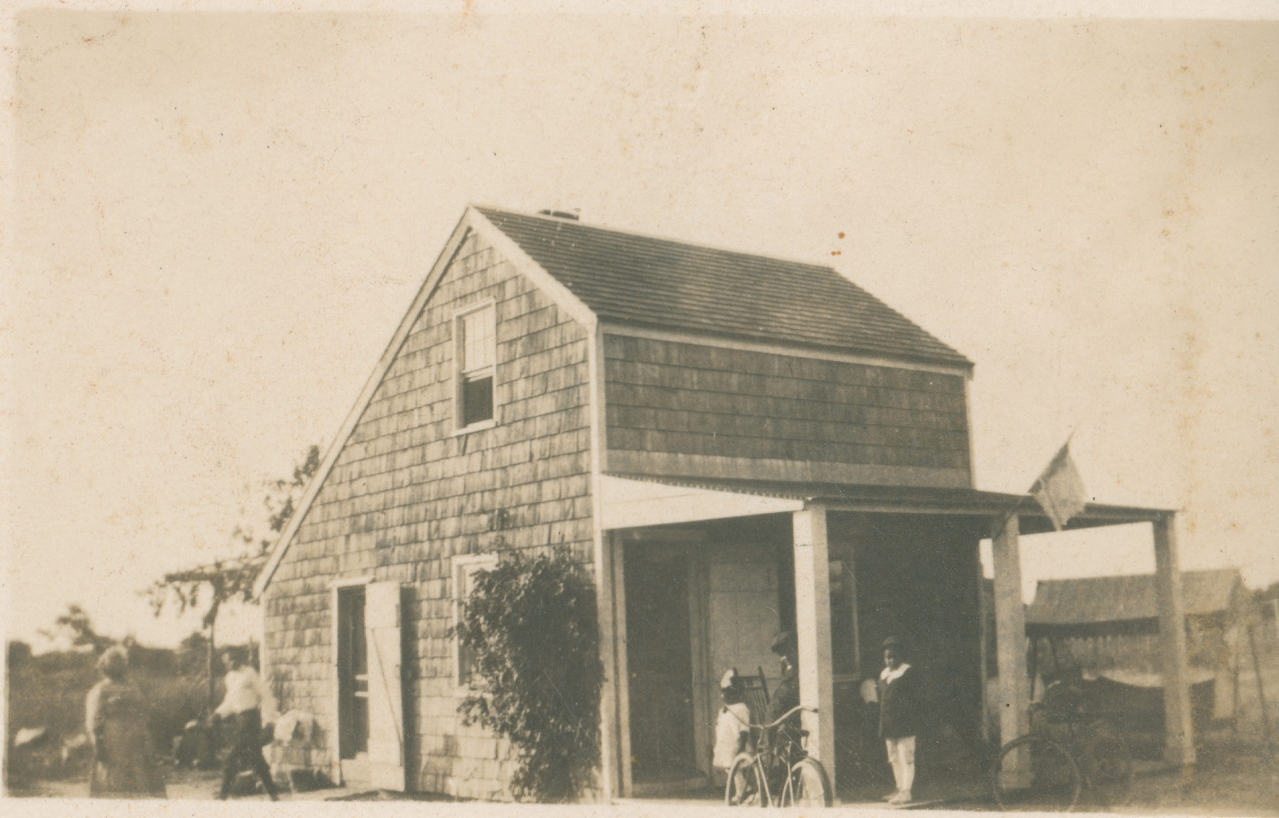 Archaeology of the Fowler House in Freetown 27 East