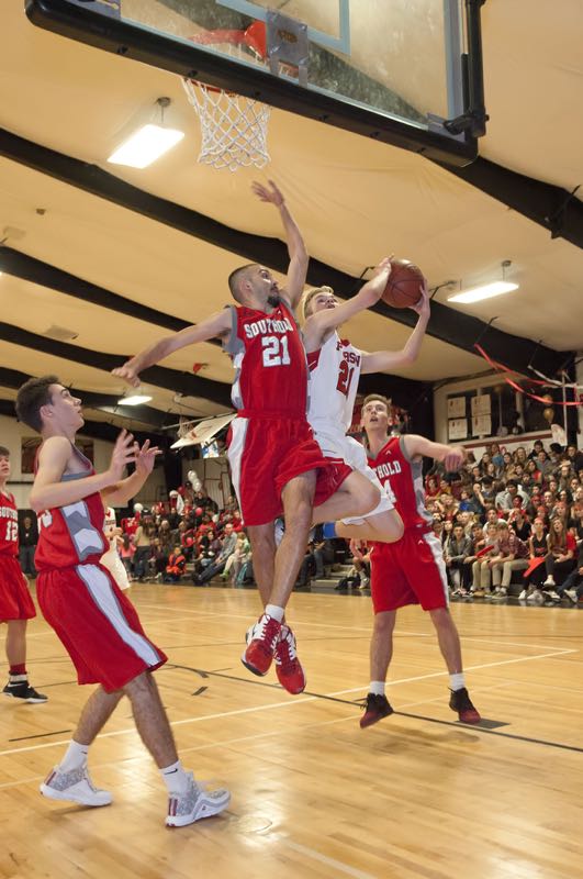 Spirit of the Whalers Shines Friday Night at Pierson 27 East