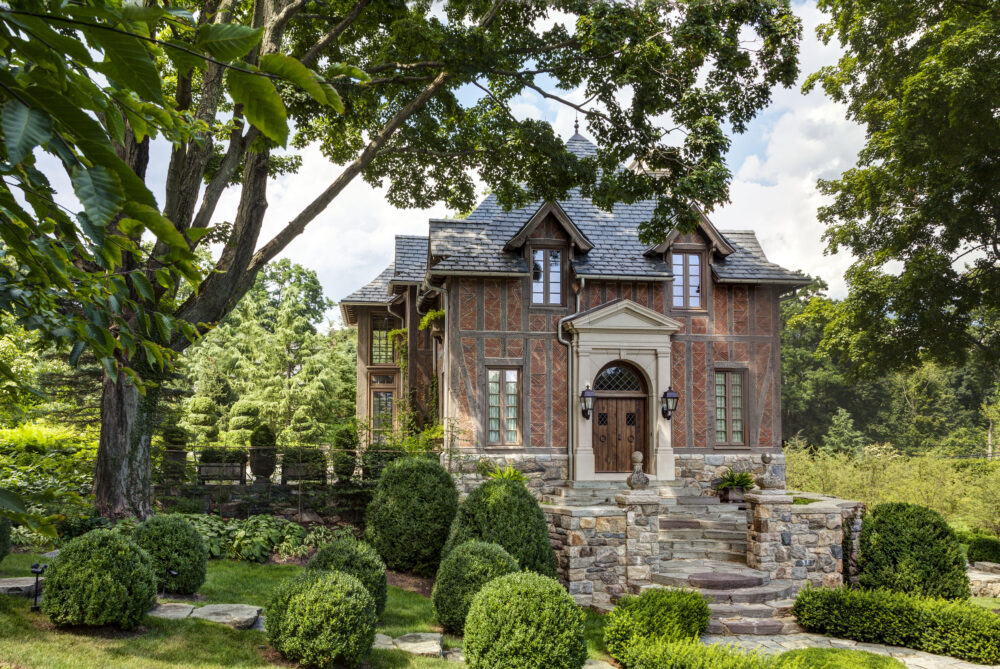 Sleepy Cat Farm Owner Will Share 'A Gardener's Journey' on April 16 in